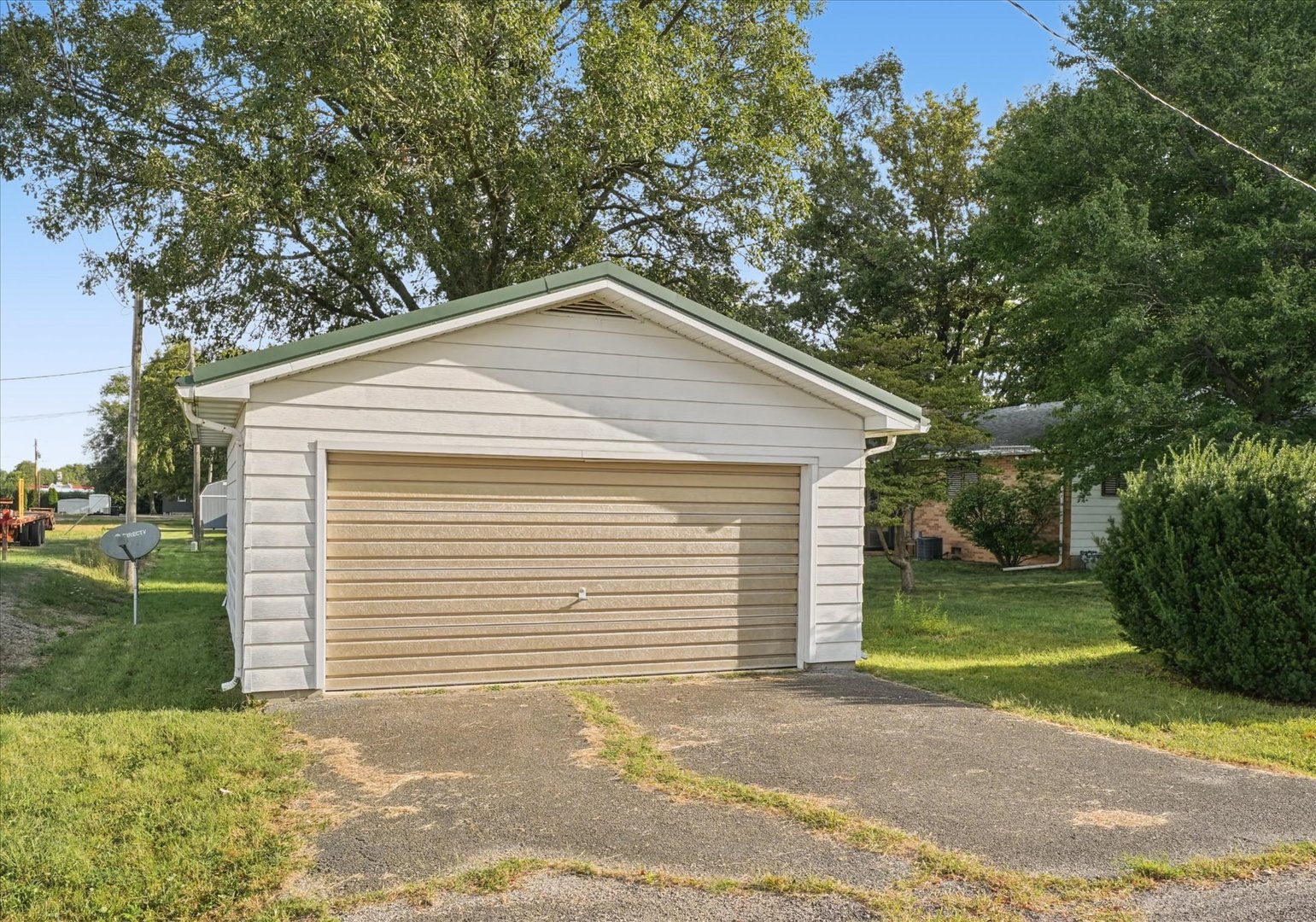 217 Cedar Street Property Photo 4