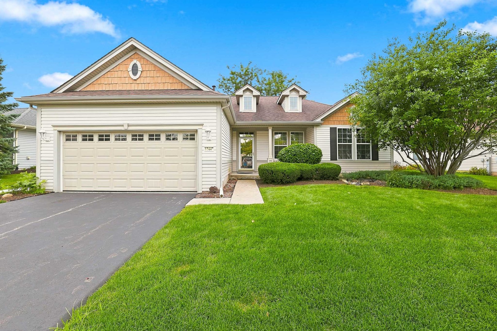 12449 Fox Run Court Property Photo 1