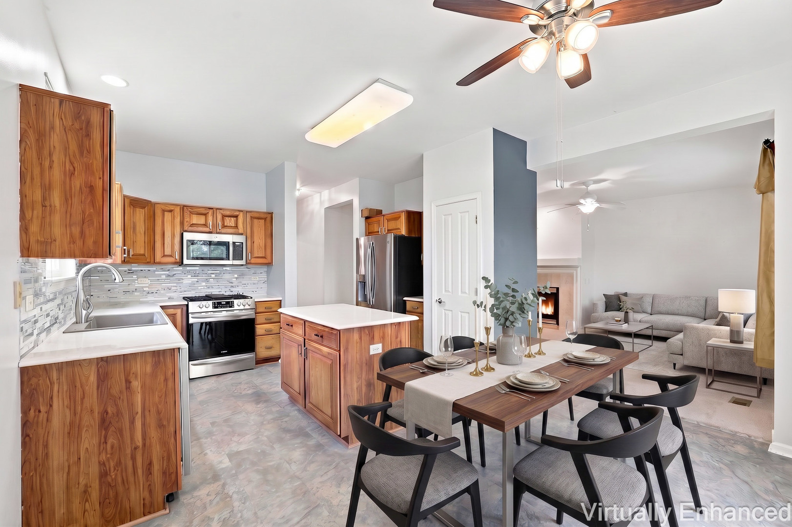 12449 Fox Run Court Property Photo 6