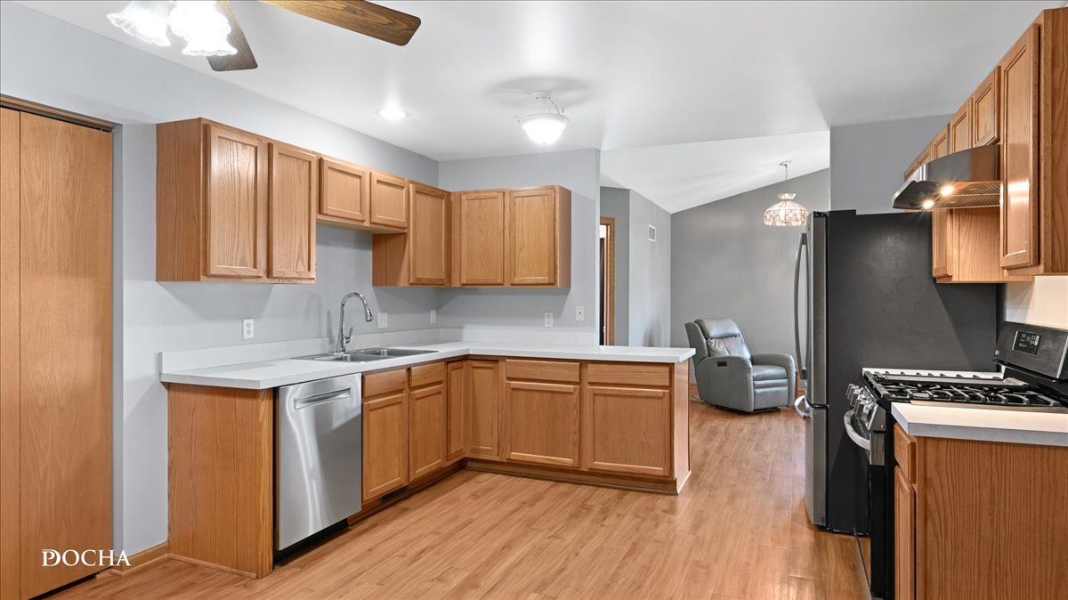 335 B Warren Street B Property Photo 6