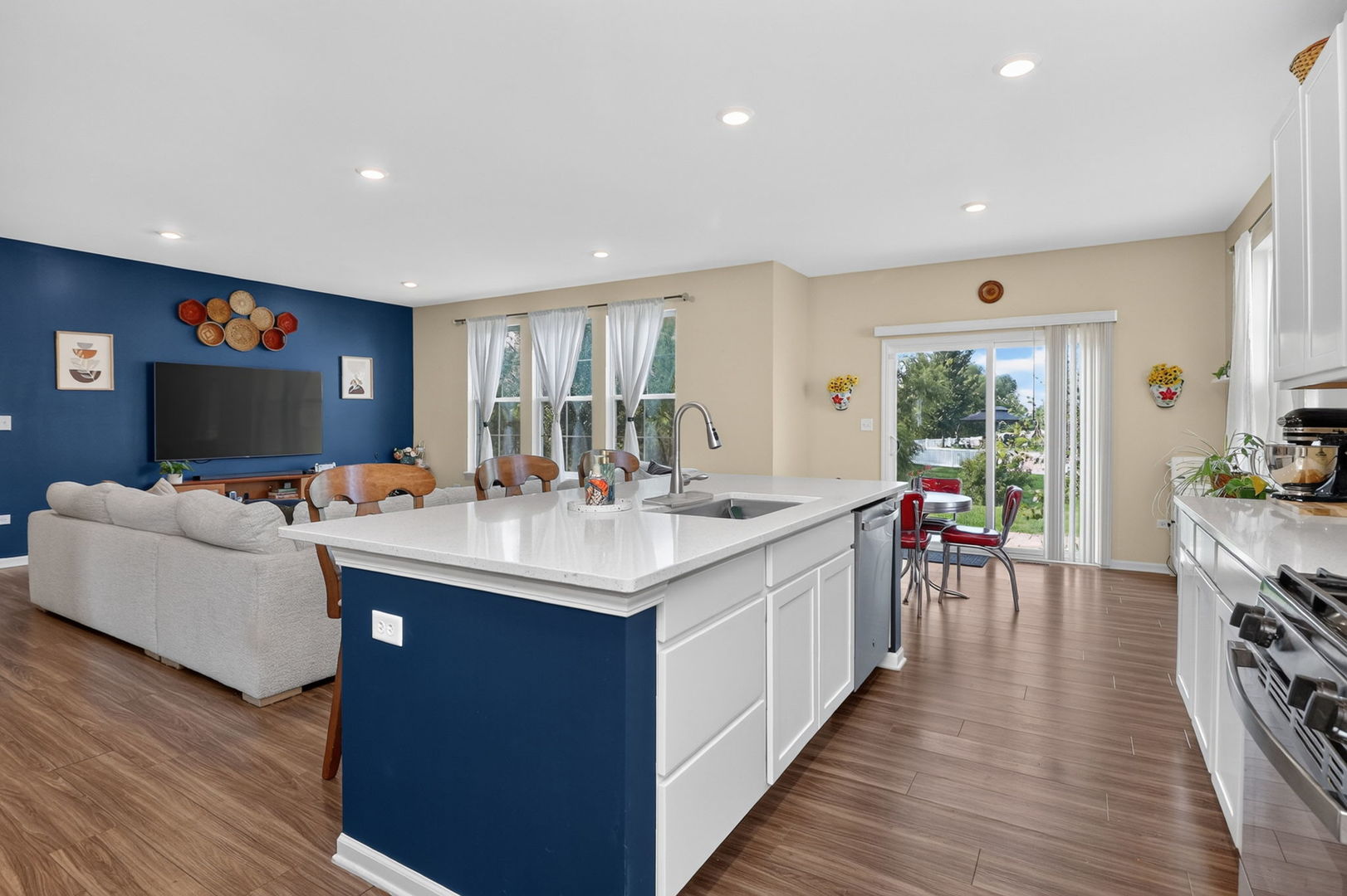 16156 S Lake View Road Property Photo 8