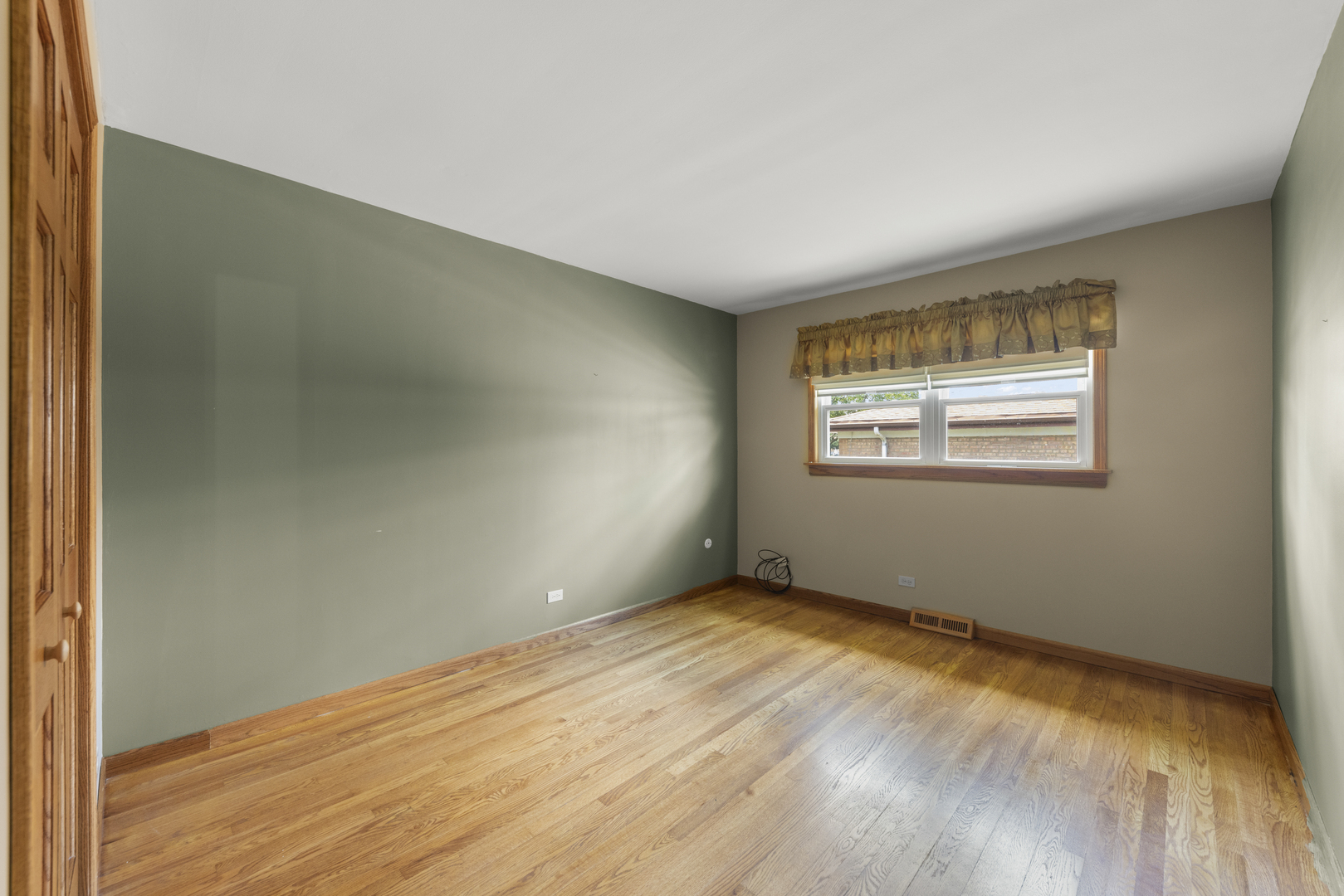 5004 W 107th Street Property Photo 17