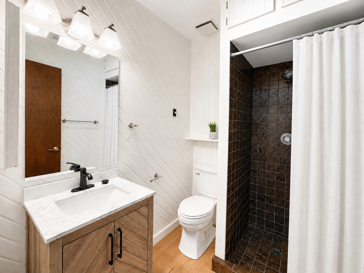2929 Northcreek Drive Property Photo 17