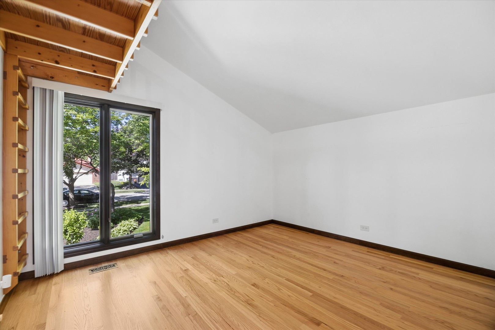2929 Northcreek Drive Property Photo 18