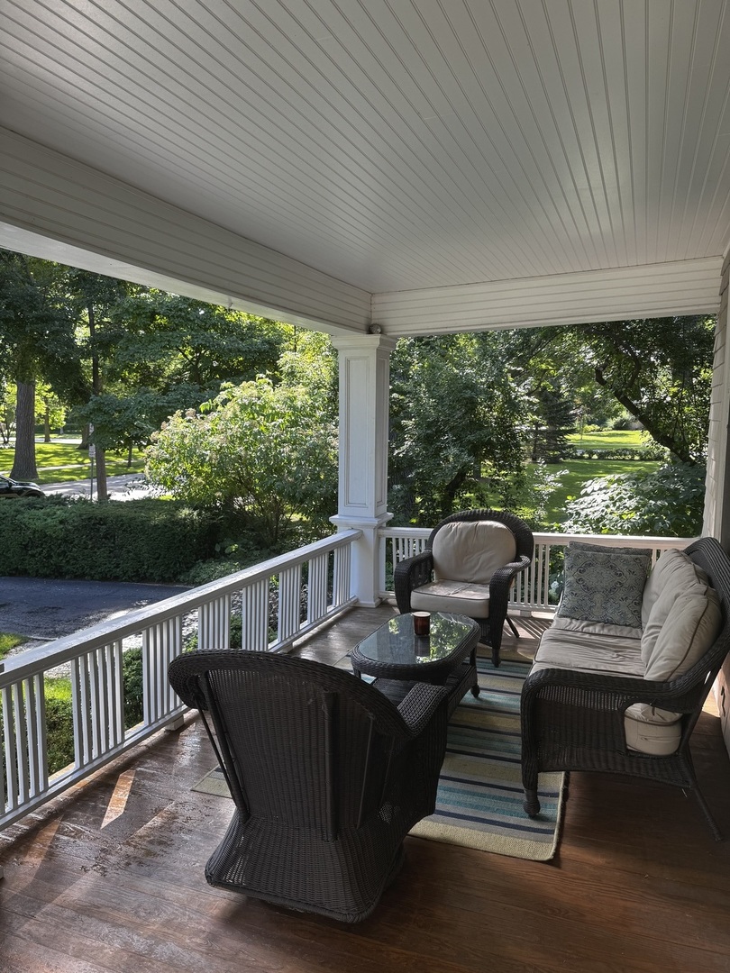 412 Cumnor Road Property Photo 3