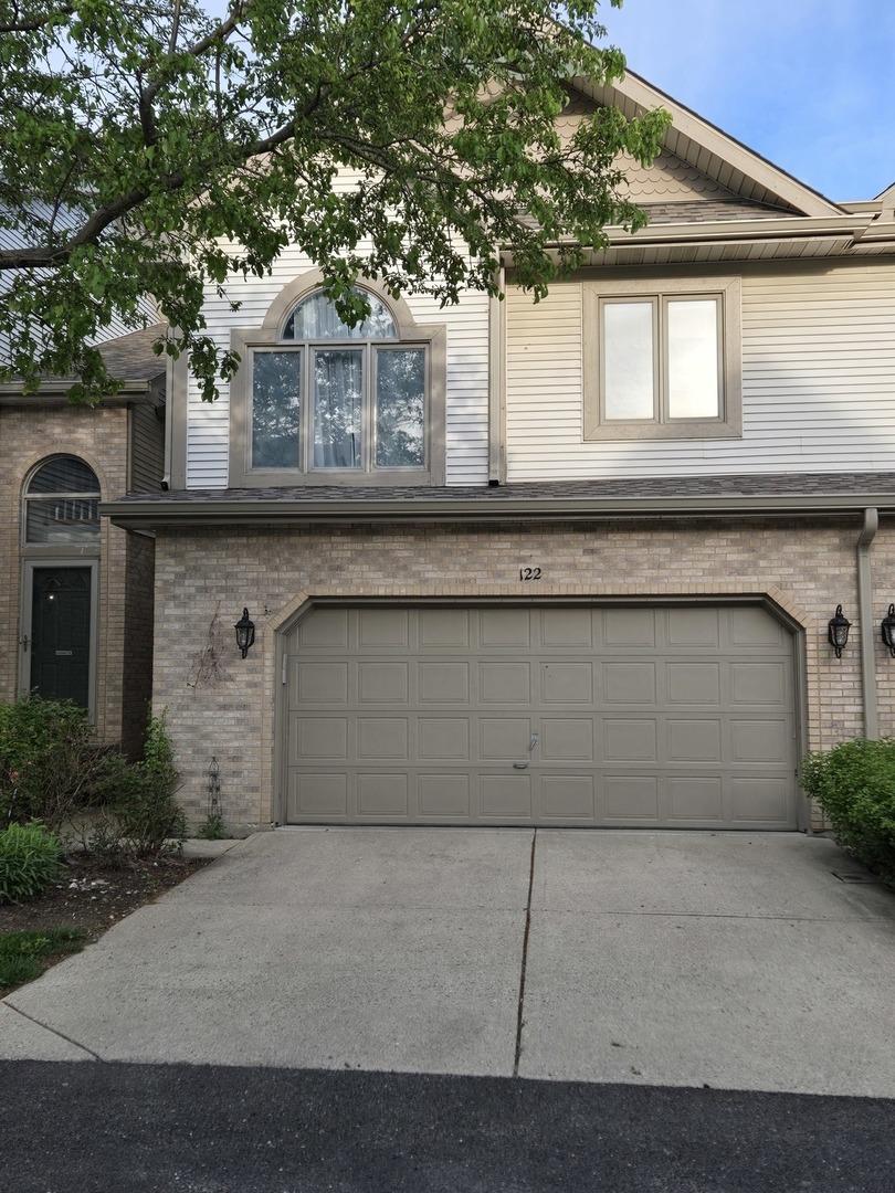 122 Schiller Place