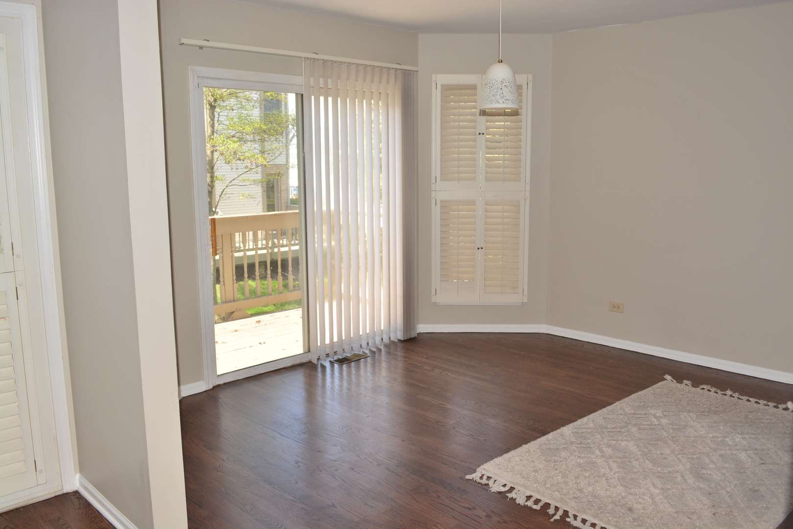 122 Schiller Place Property Photo 4