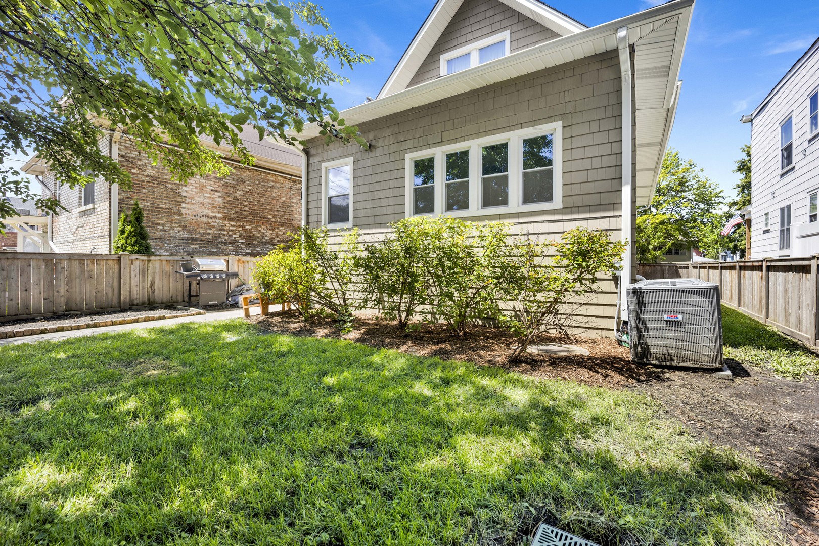 840 Beloit Avenue Property Photo 17