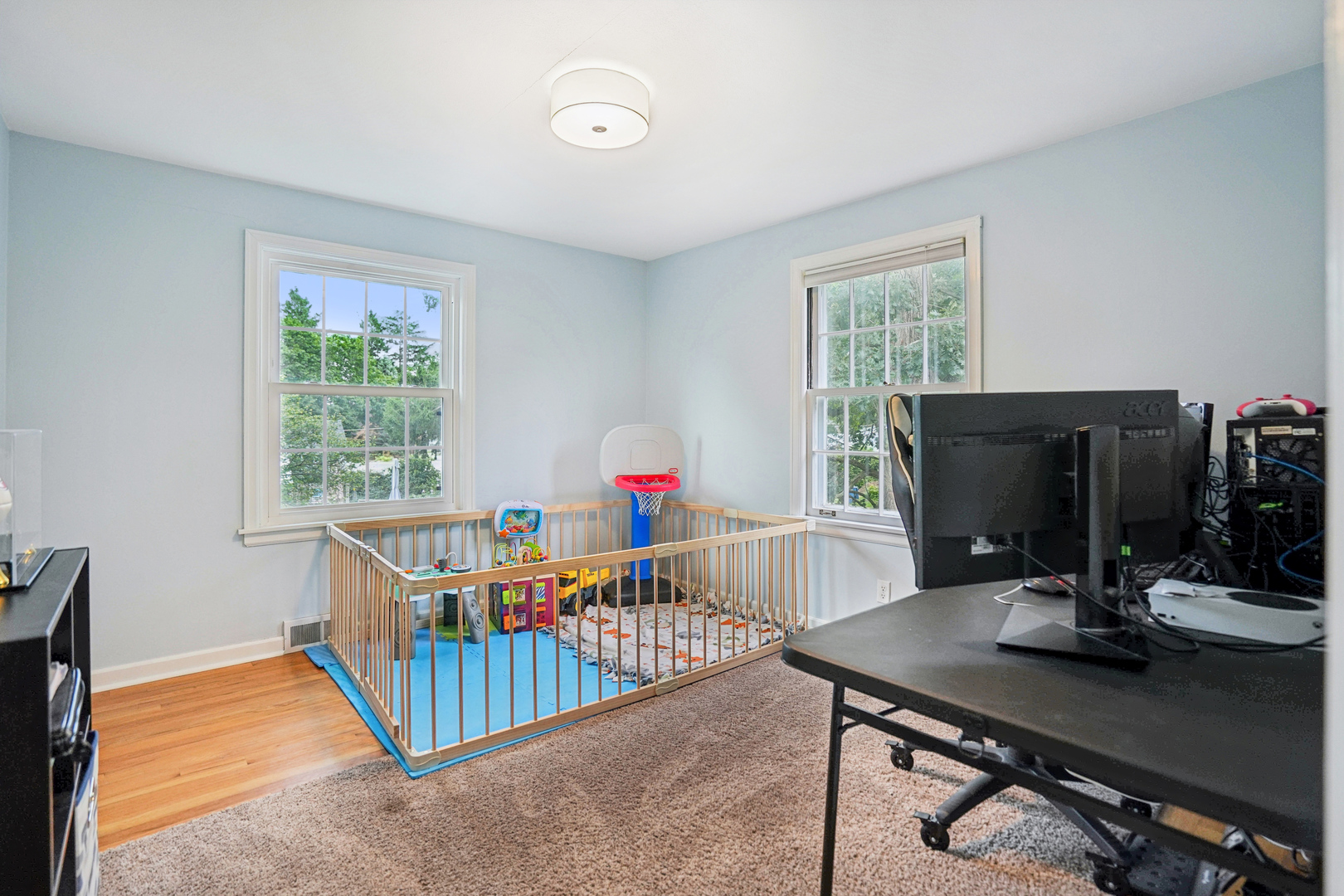 917 Holmes Street Property Photo 14
