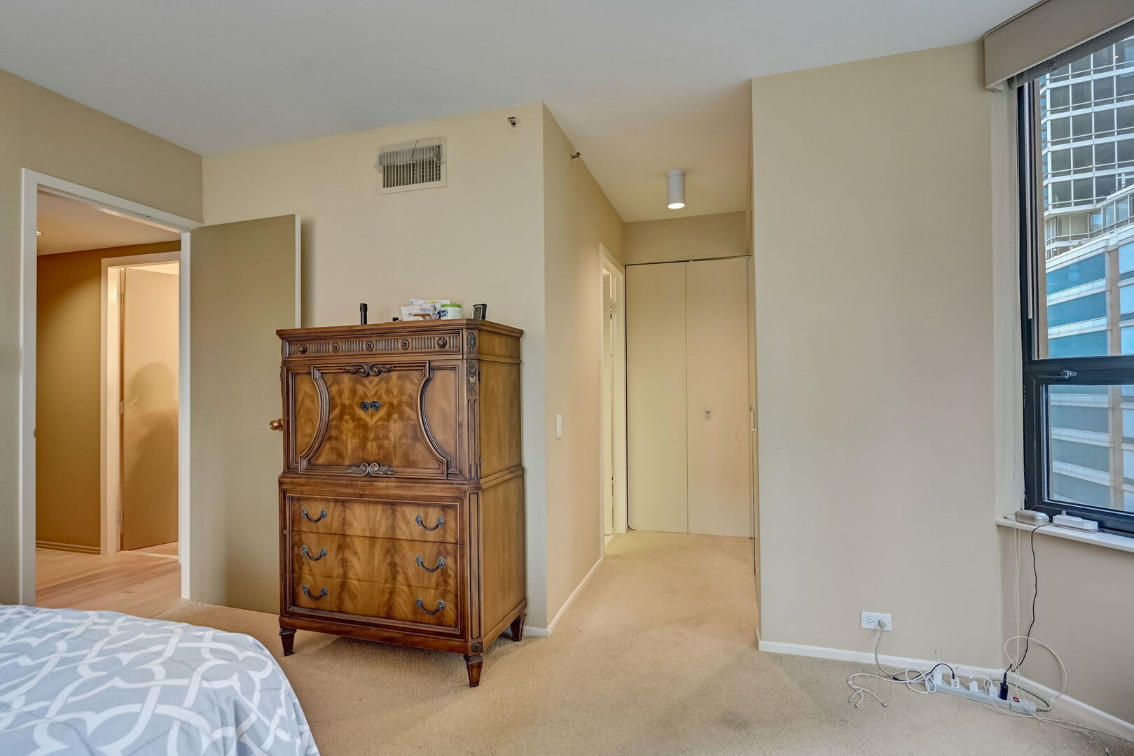 400 E Ohio Street 801 Property Photo 12