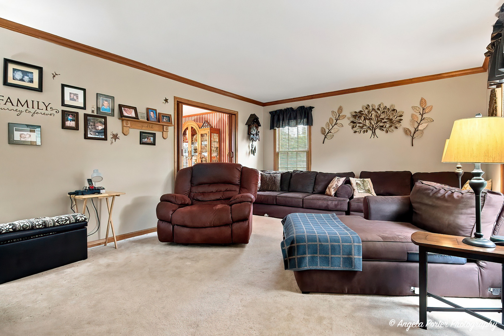 1813 Lakeview Street Property Photo 10