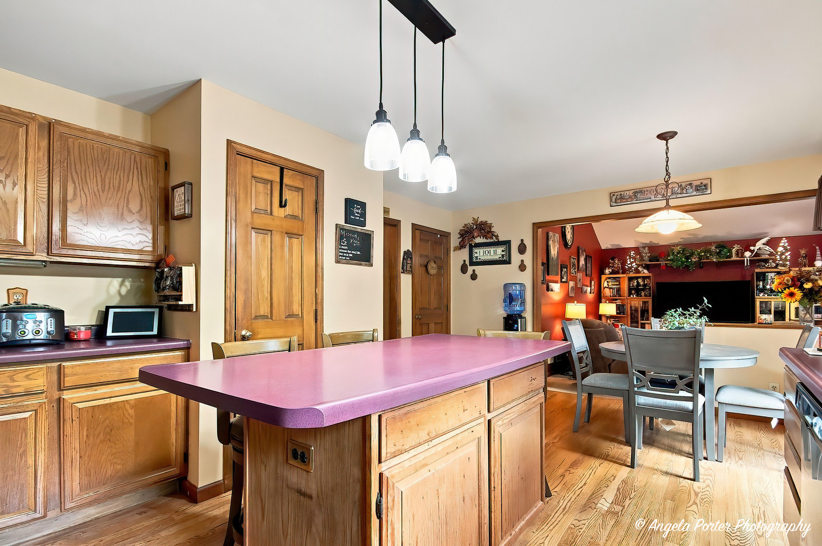 1813 Lakeview Street Property Photo 16