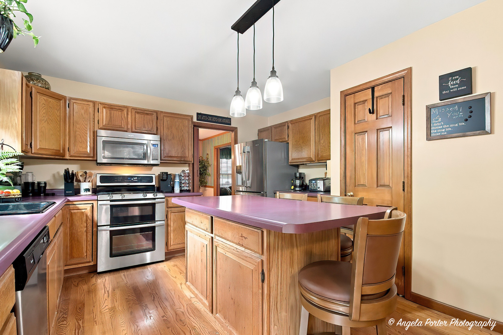 1813 Lakeview Street Property Photo 17