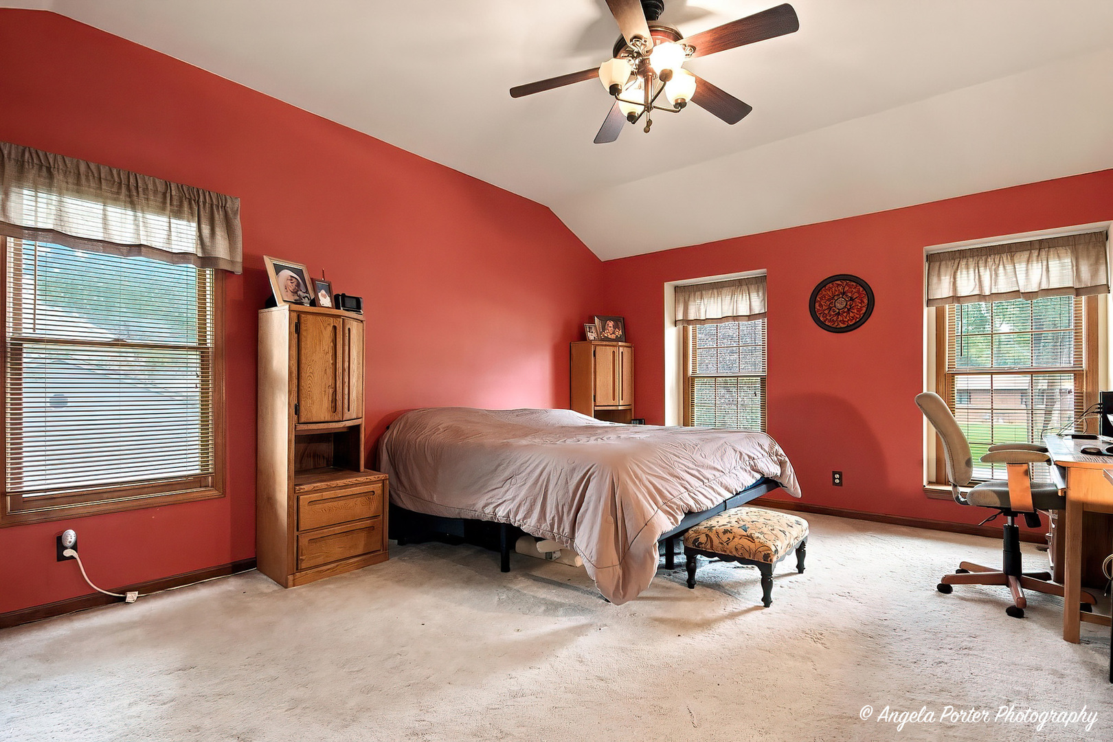 1813 Lakeview Street Property Photo 28