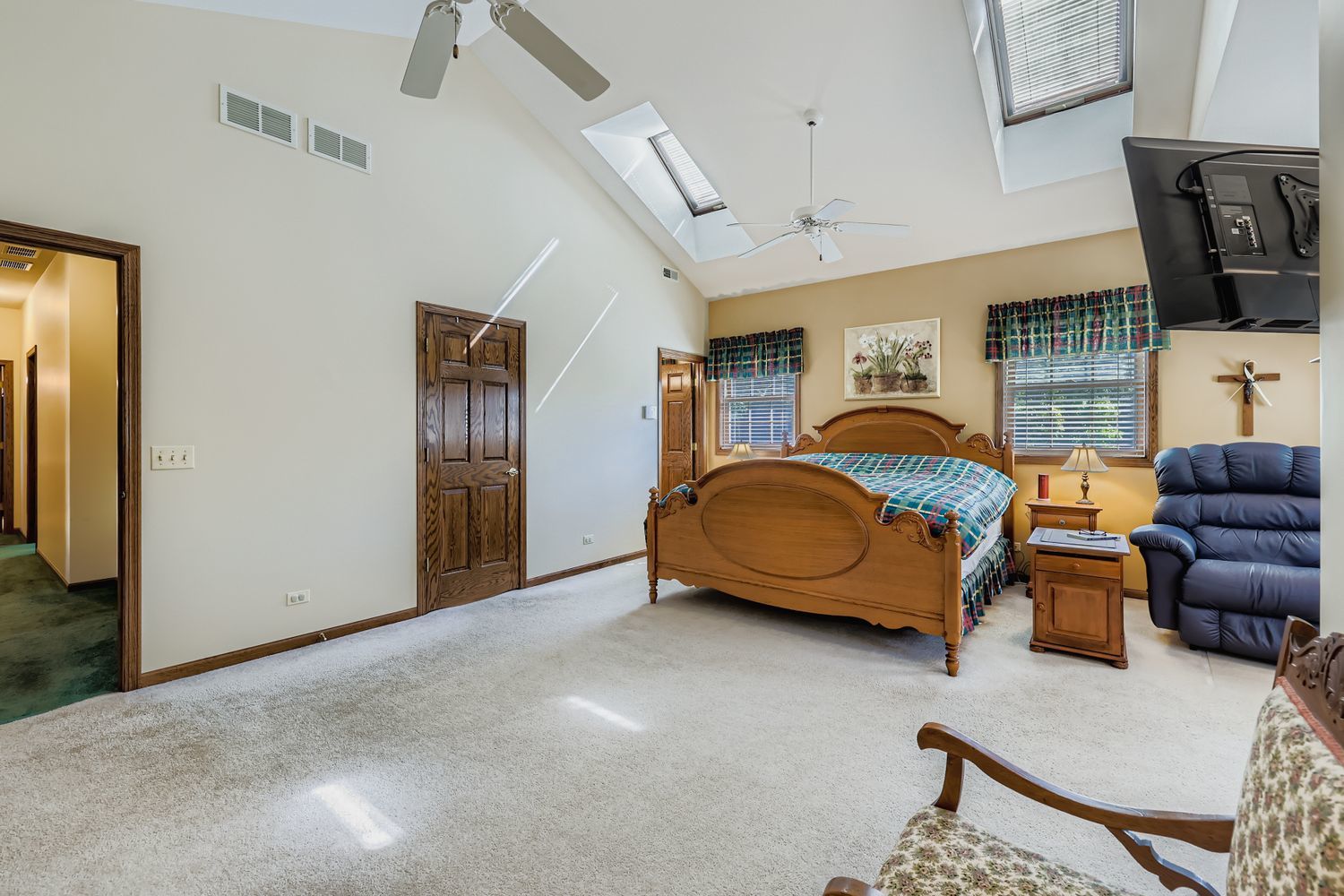 13n441 Coombs Road Property Photo 19