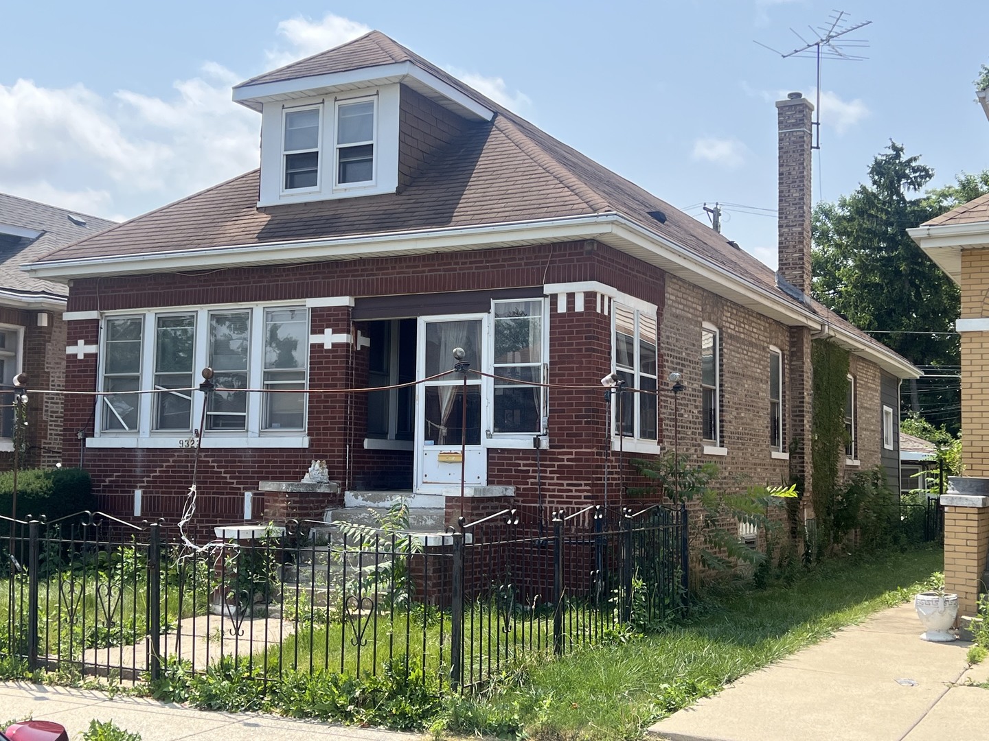 9322 S ADA Street Property Photo 1