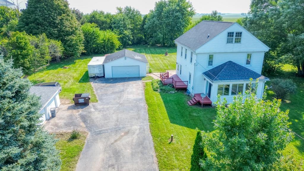 27564 Esmond Road Property Photo 4