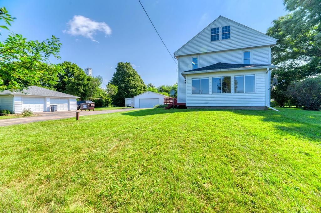 27564 Esmond Road Property Photo 5
