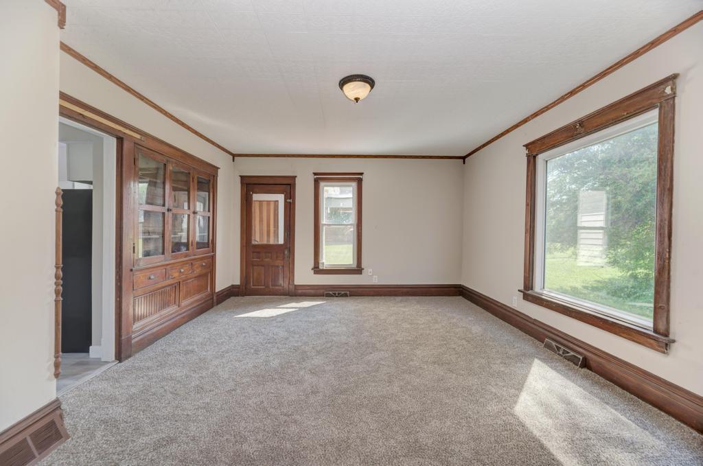 27564 Esmond Road Property Photo 14