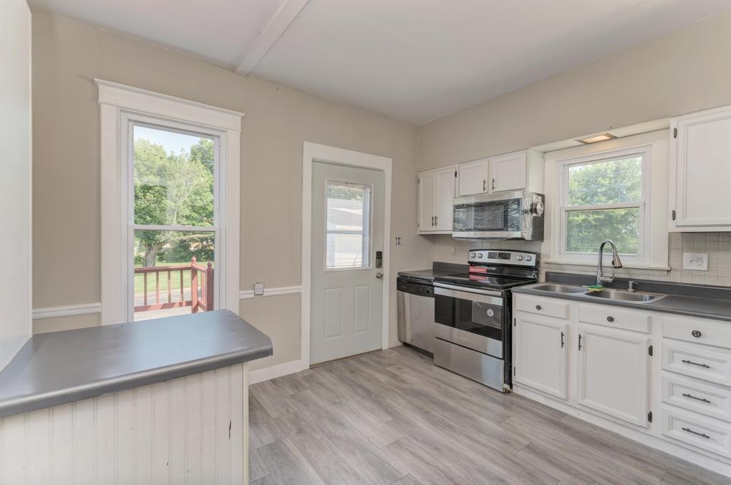 27564 Esmond Road Property Photo 16