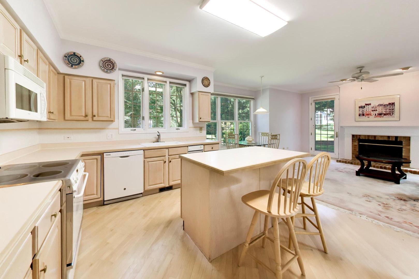 2107 Norwich Court Property Photo 9