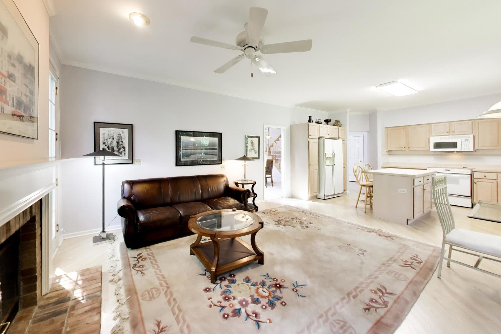 2107 Norwich Court Property Photo 11