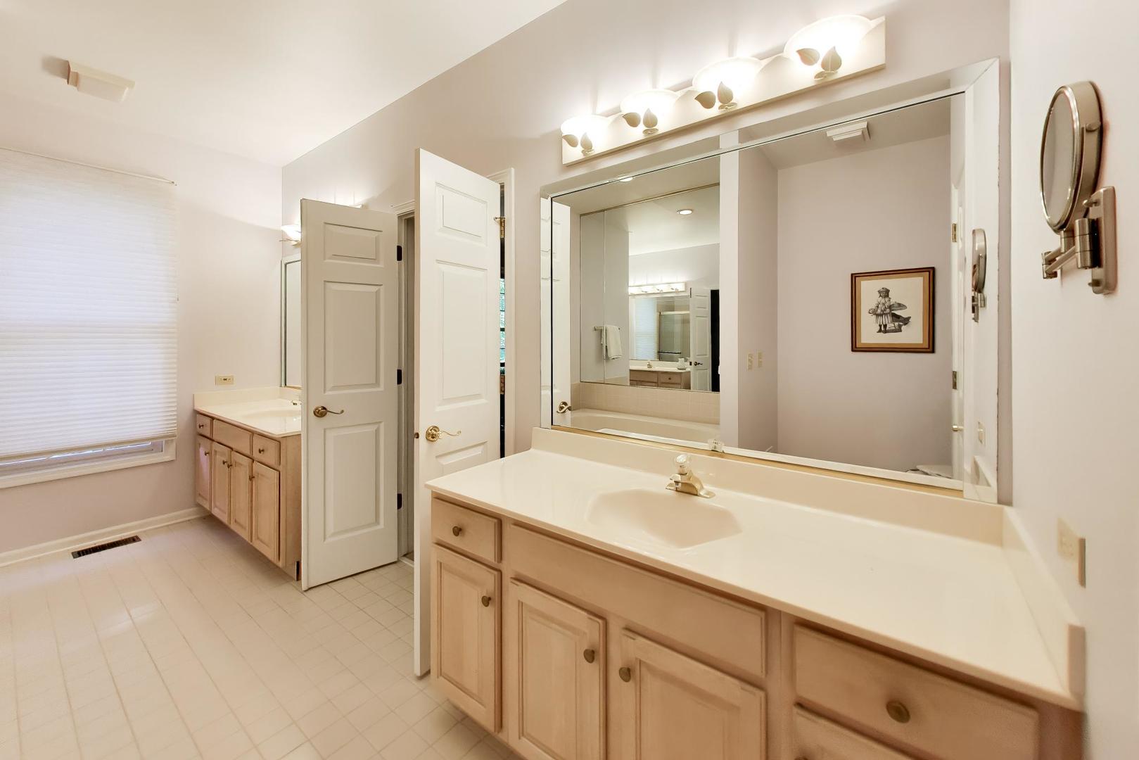 2107 Norwich Court Property Photo 13