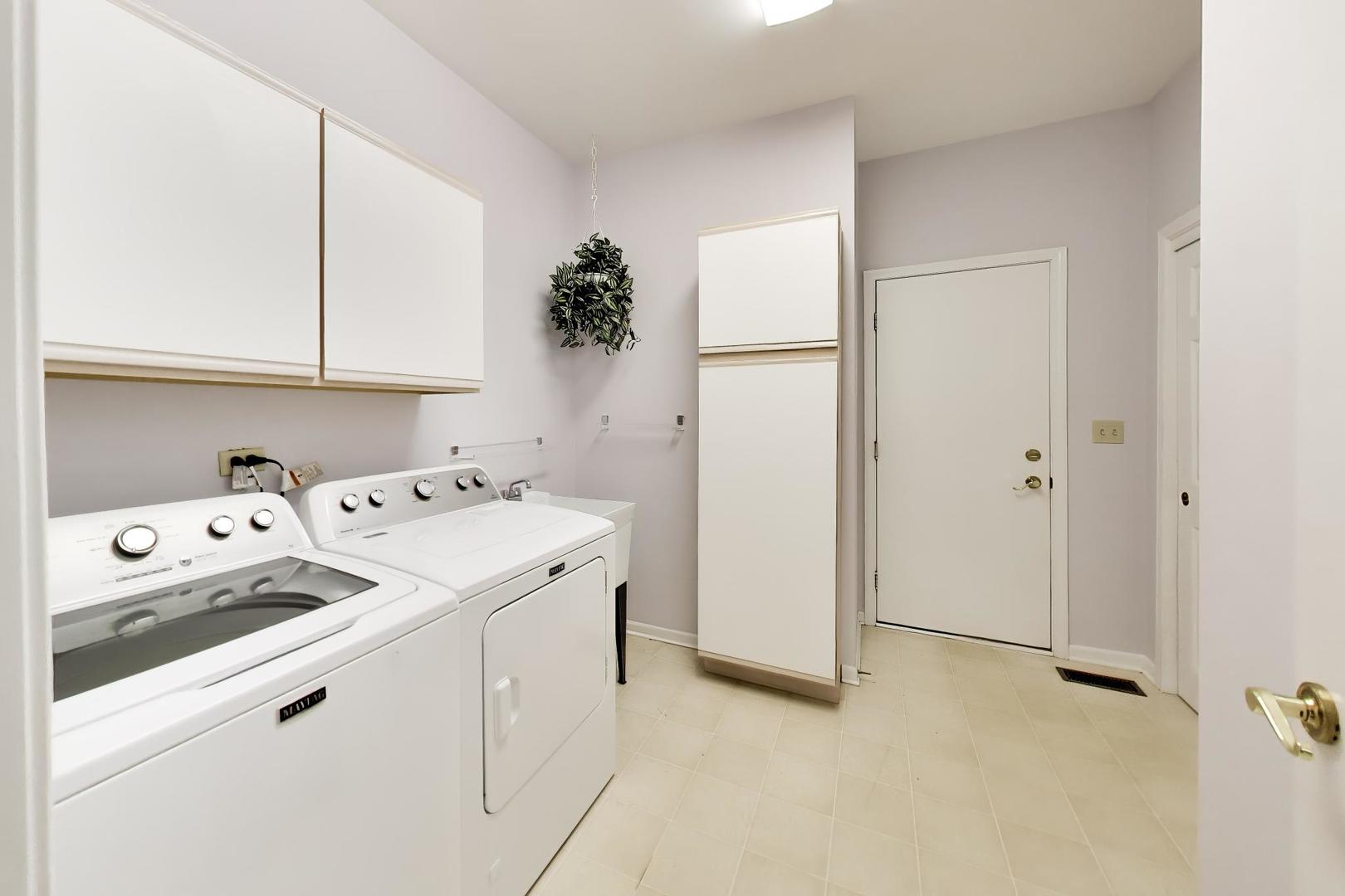 2107 Norwich Court Property Photo 15