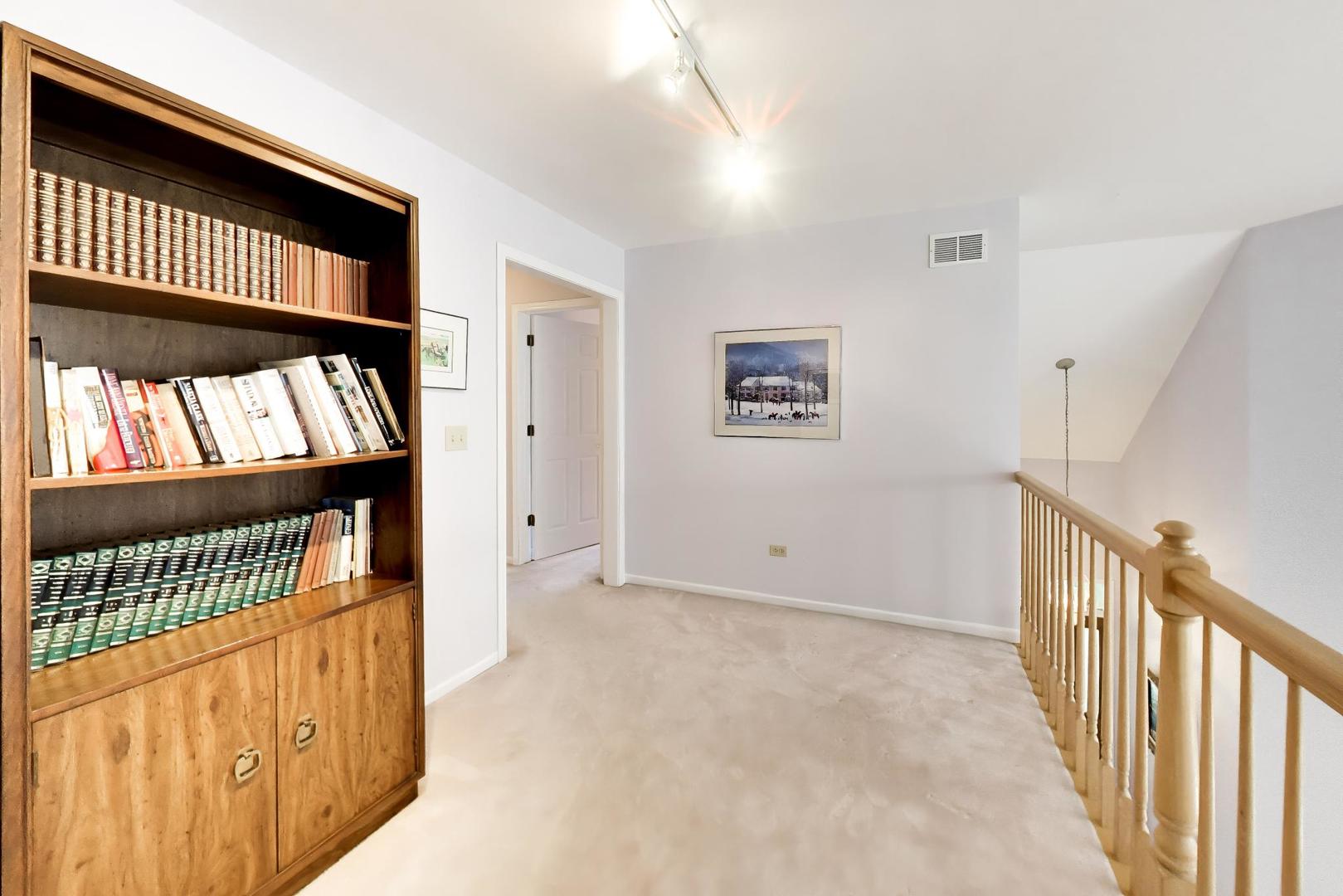 2107 Norwich Court Property Photo 16