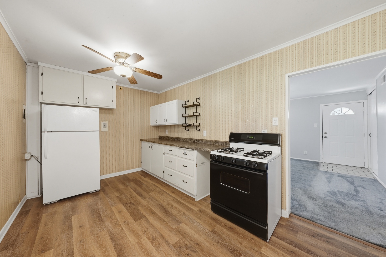 17120 Oriole Avenue Property Photo 6