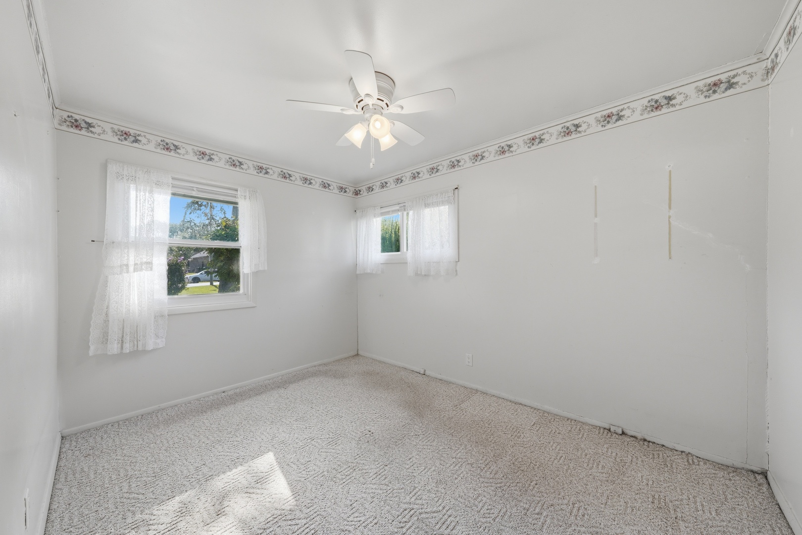 17120 Oriole Avenue Property Photo 11