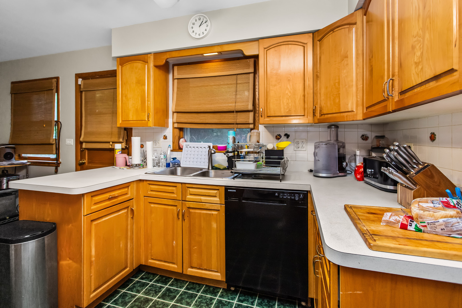 1525 Elm Street Property Photo 7