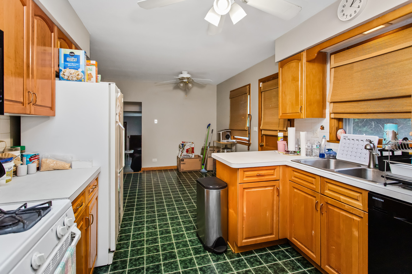 1525 Elm Street Property Photo 9