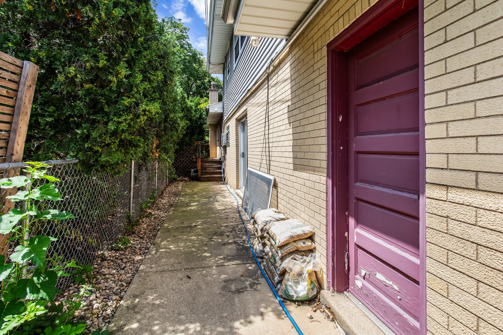 1525 Elm Street Property Photo 19