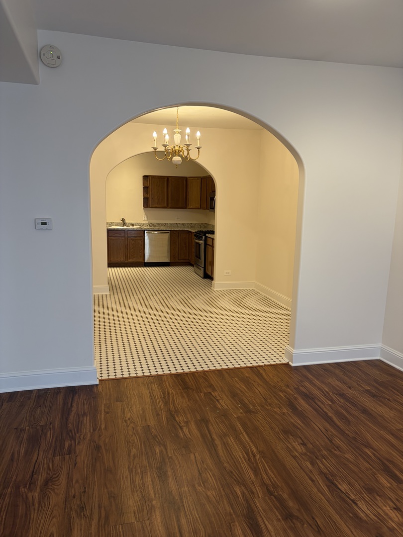 520 N Milwaukee Avenue 7 Property Photo 6