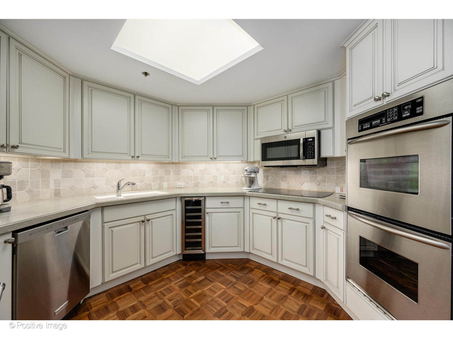 950 N Michigan Avenue 2305 Property Photo 10