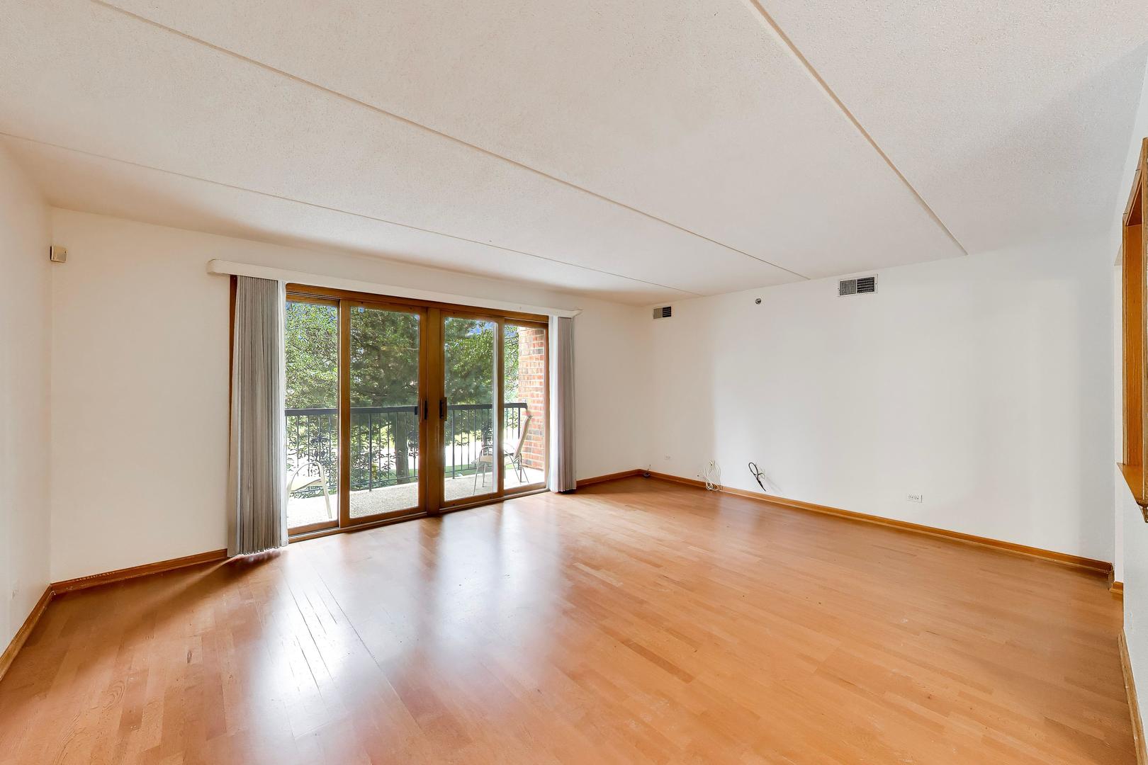 7120 N Milwaukee Avenue 208 Property Photo 6