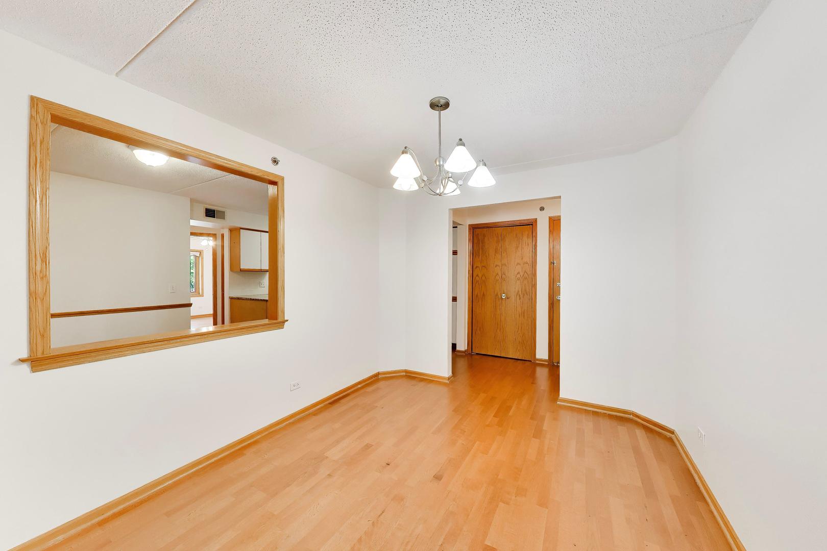 7120 N Milwaukee Avenue 208 Property Photo 14