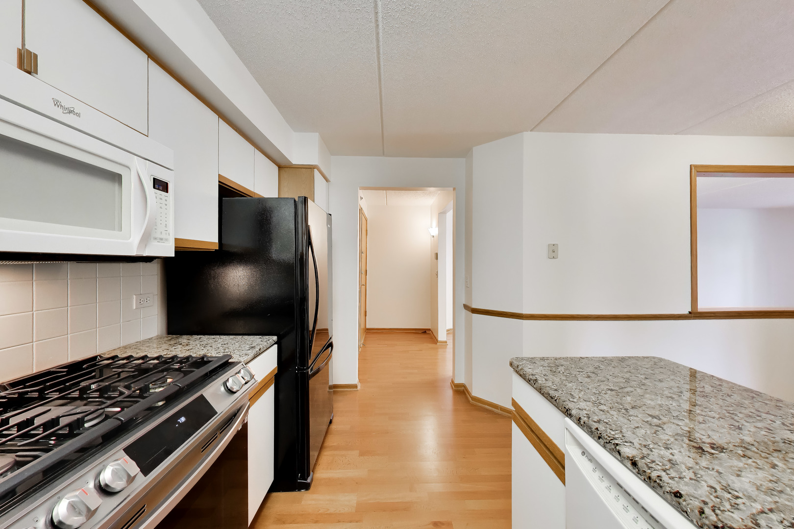 7120 N Milwaukee Avenue 208 Property Photo 17