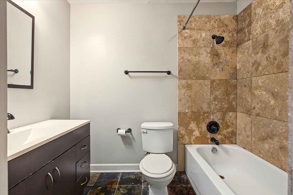 5603 Lakeside Drive 3c Property Photo 48