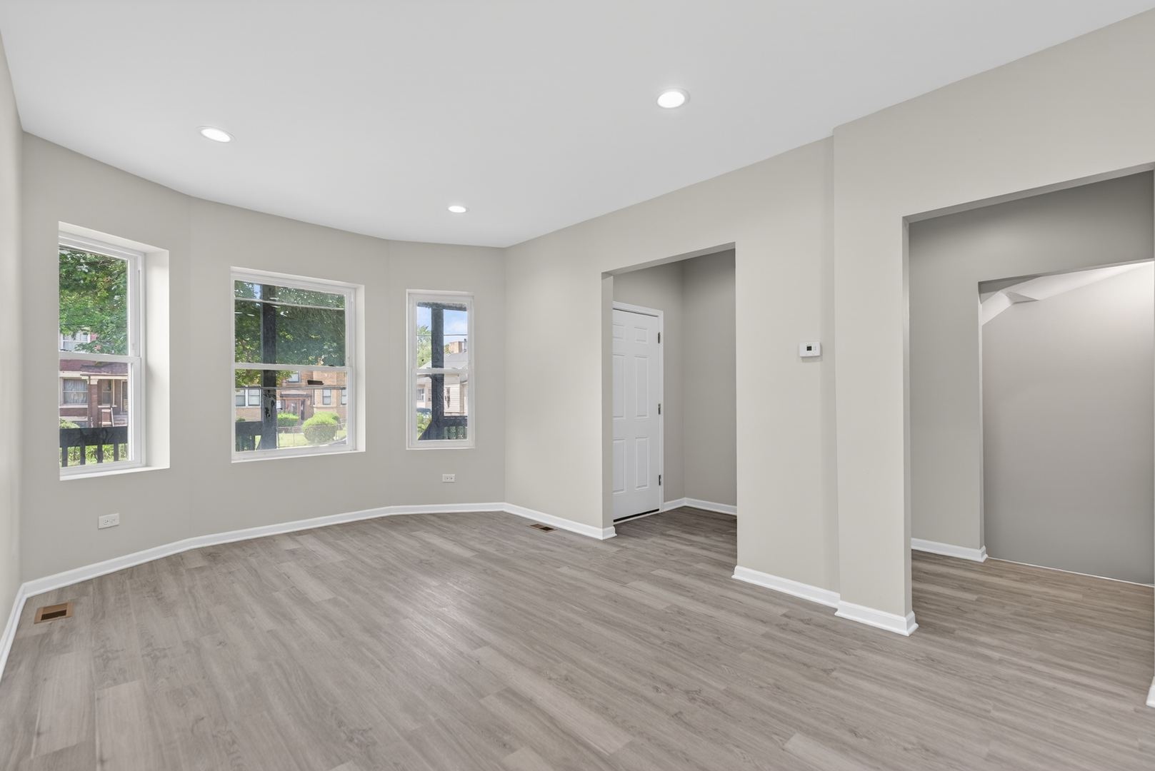 151 N Long Avenue Property Photo 9