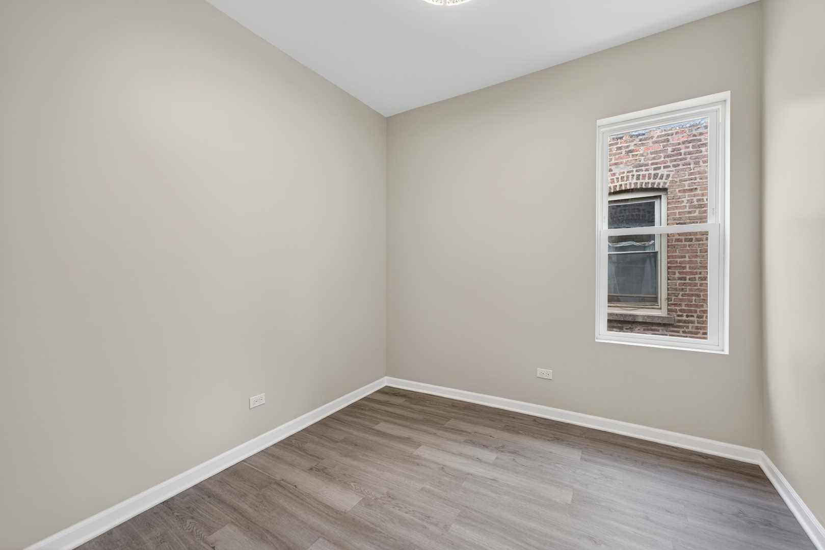 151 N Long Avenue Property Photo 11