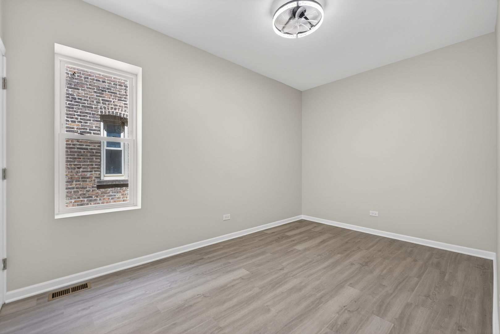 151 N Long Avenue Property Photo 13