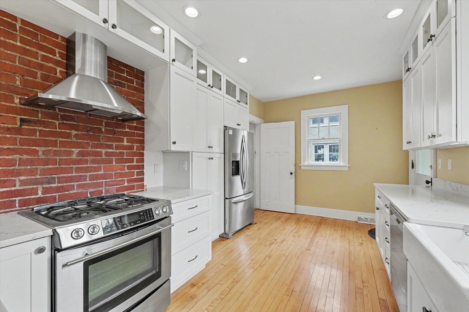 504 W Michigan Avenue Property Photo 17