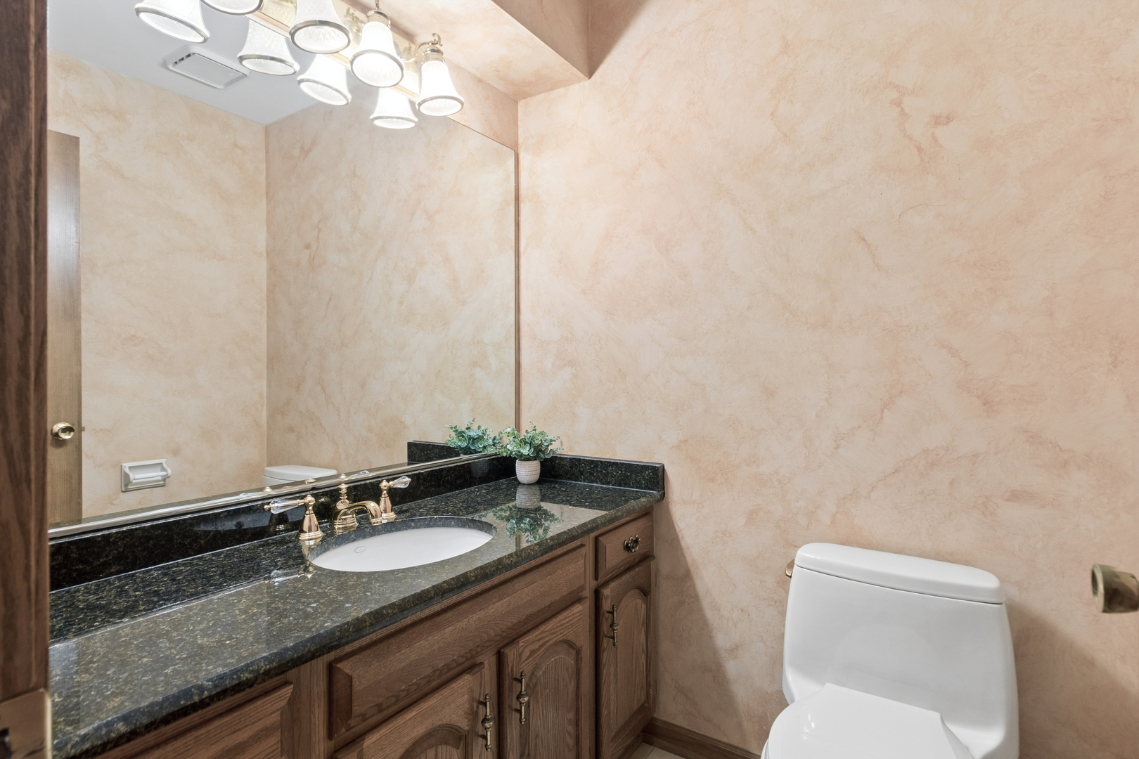 609 Claire Lane Property Photo 10