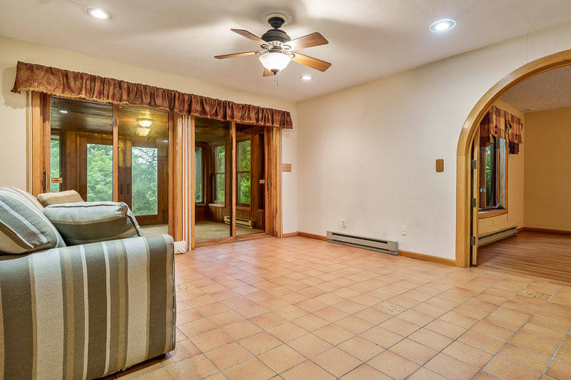 8351 Snaresbrook Road Property Photo 5
