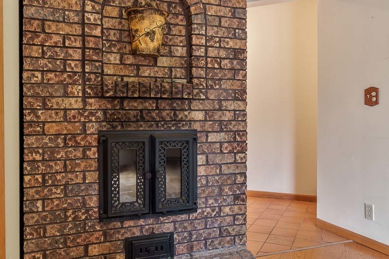 8351 Snaresbrook Road Property Photo 15