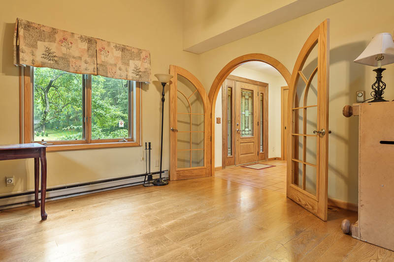 8351 Snaresbrook Road Property Photo 30