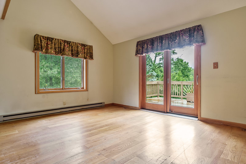 8351 Snaresbrook Road Property Photo 43