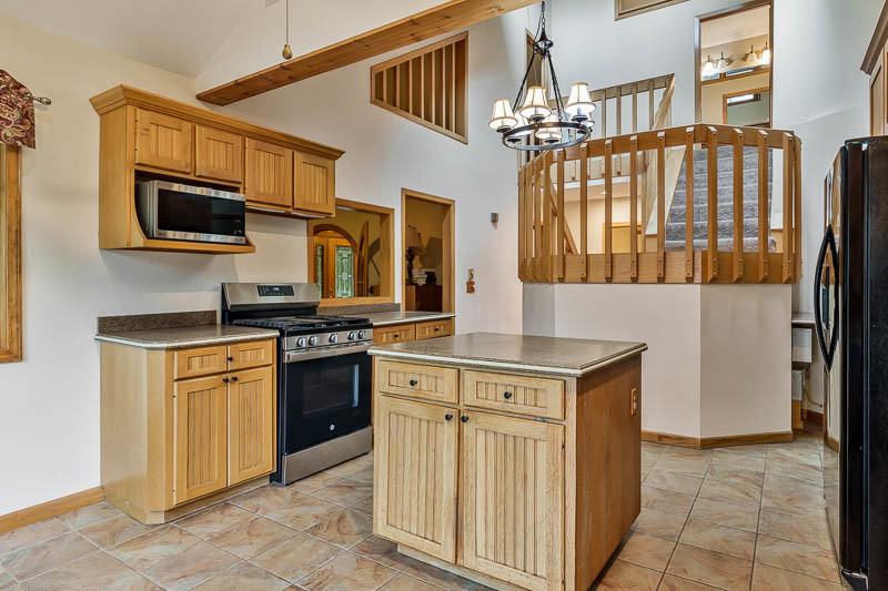 8351 Snaresbrook Road Property Photo 46